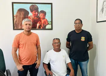 Presidente da Câmara Cuca recebe Manoel portador de necessidades especiais para tratar de assuntos relacionados ao amparo aos necessitados assim como ele.