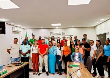 A Câmara de vereadores de Serra dos Aimorés, autora do projeto e guardiã da LOM (Lei Orgânica Municipal) e do RI (Regimento Interno) se sente honrada pela histórica conquista dos ACS e dos ACEs.
