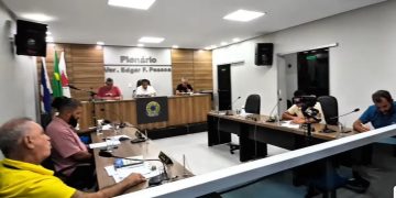 Câmara de vereadores aprova projeto de lei de recomposição salarial para servidores da prefeitura de Serra dos Aimorés.