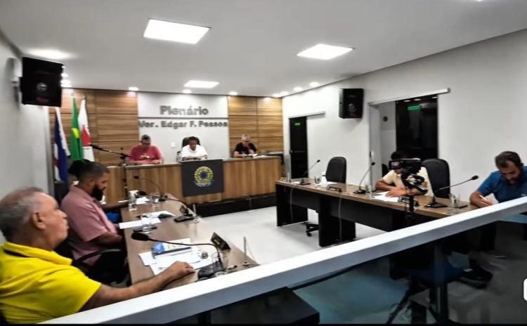 Câmara de vereadores aprova projeto de lei de recomposição salarial para servidores da prefeitura de Serra dos Aimorés.